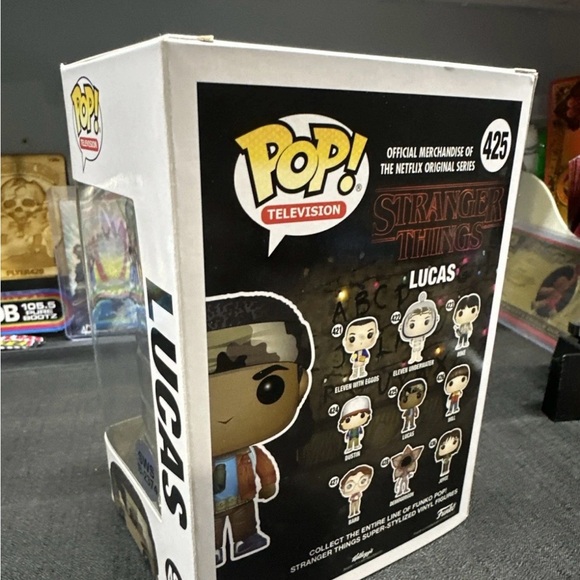 Funko Pop Stranger Things Lucas autographed authenticated - Picture 4 of 7